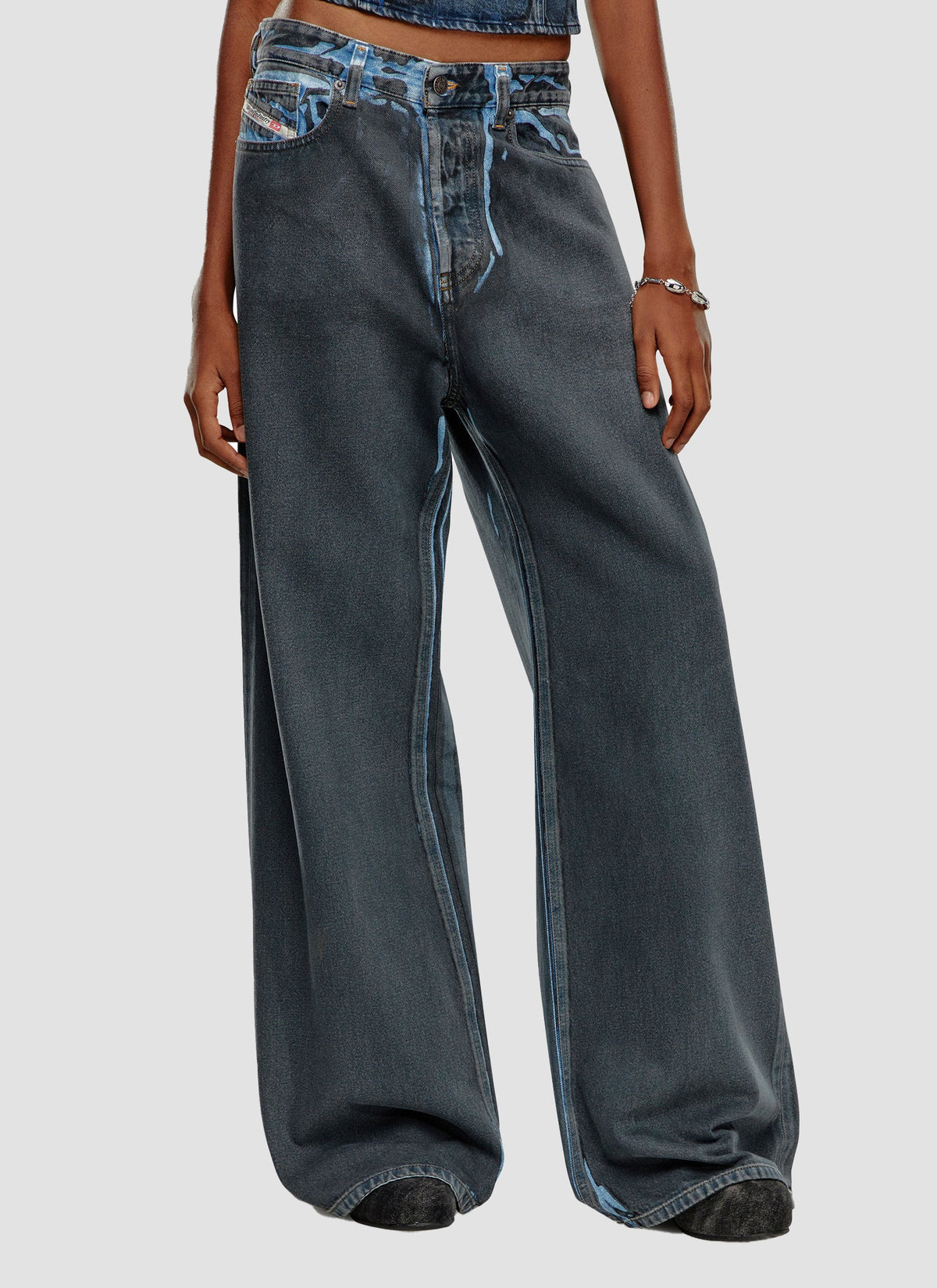 Jeans – HITCHHIKER