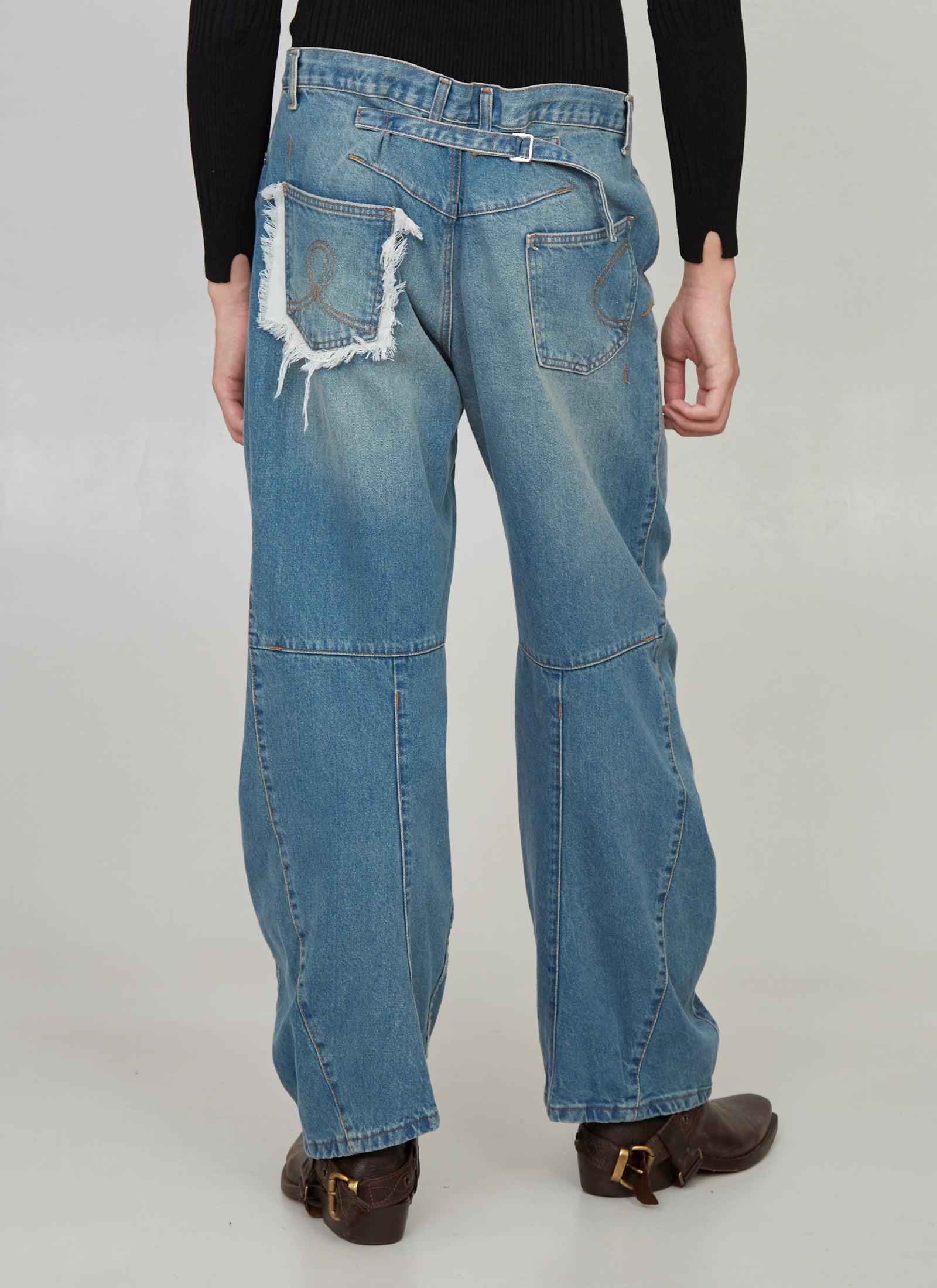 Kick up cum jeans – HITCHHIKER