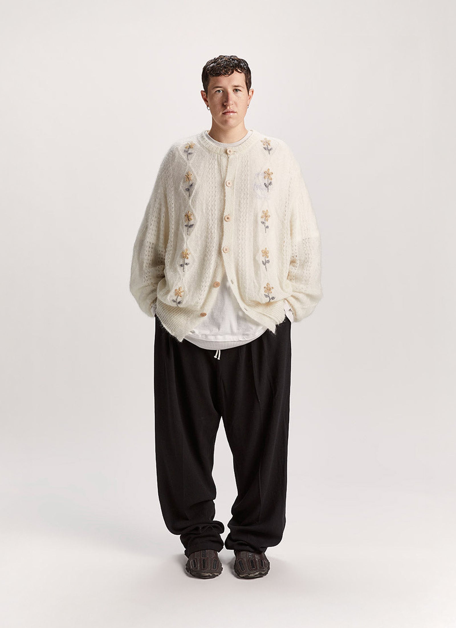 りょう MOHAIR CARDIGAN L 23SS-WMK-KN08 JM MOHAIR CARDIGAN – The Real McCoy's