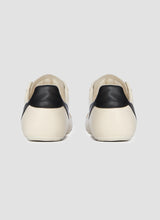 Minimal Sneak