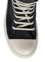 Mega bumper sneaks