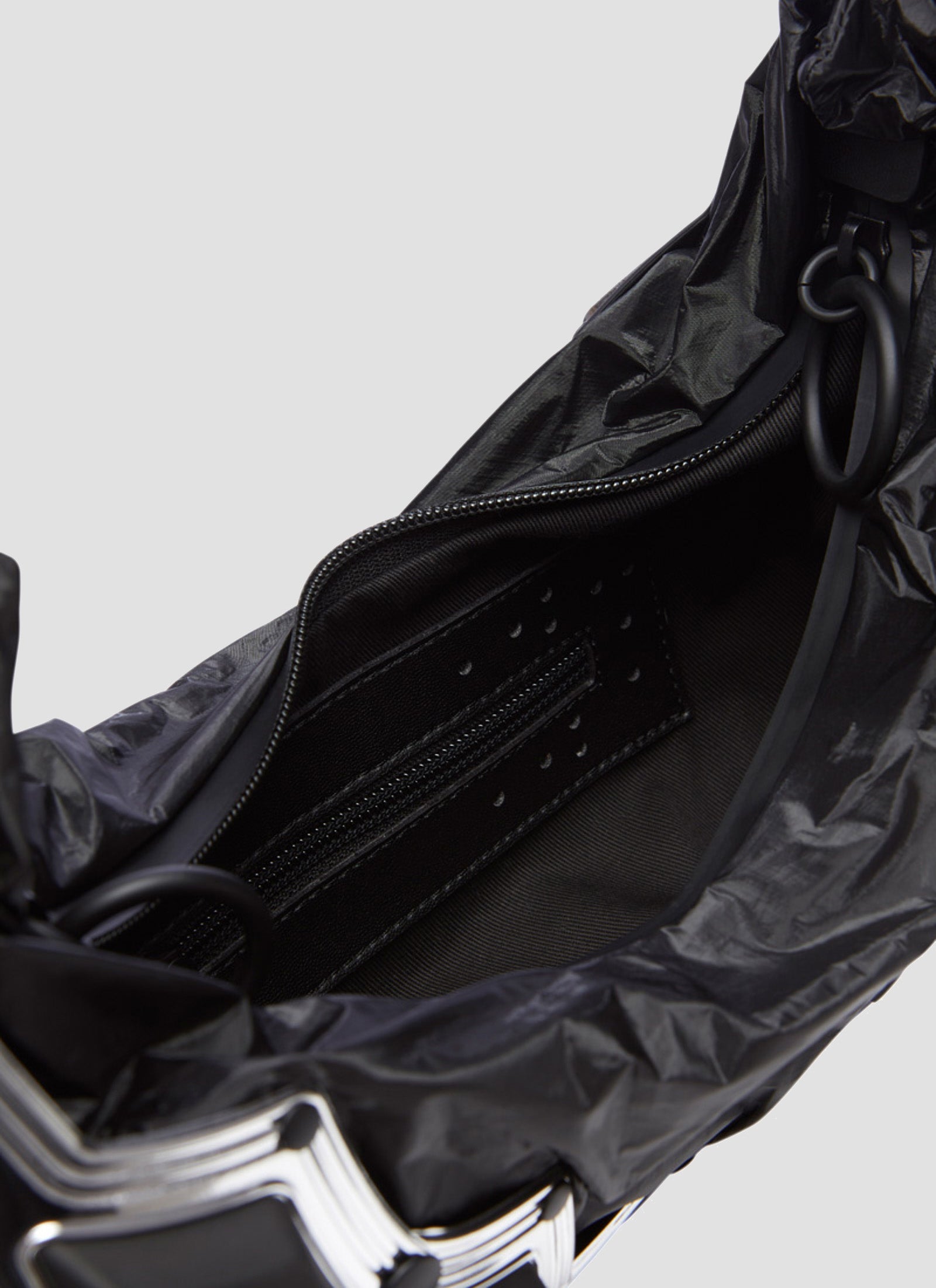 Module 02 small half moon bag – HITCHHIKER